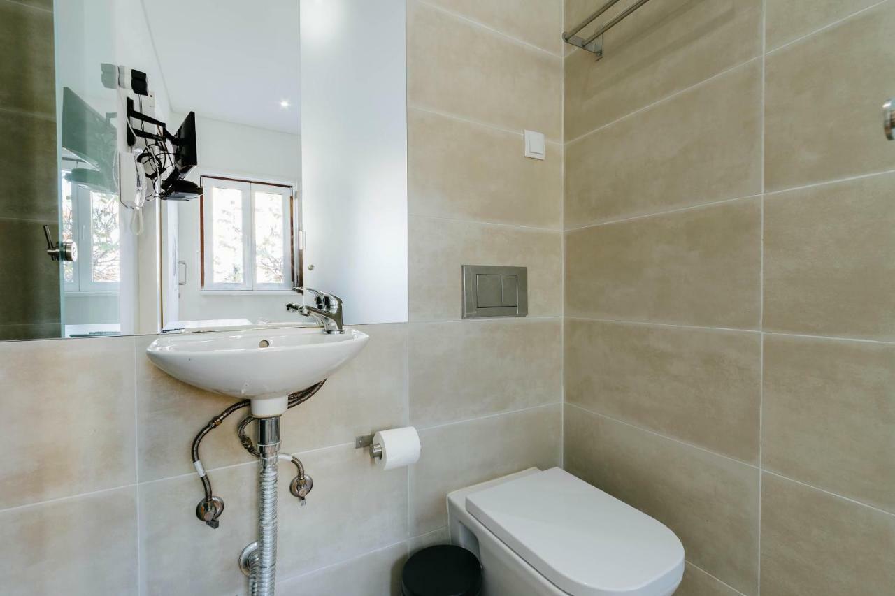 Rent4Rest Lisbon Downtown Tiny Studio Apartments Exterior foto